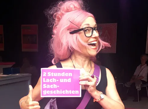 Kieztour in Hamburg auf der Reeperbahn mit Comedienne TittenTina